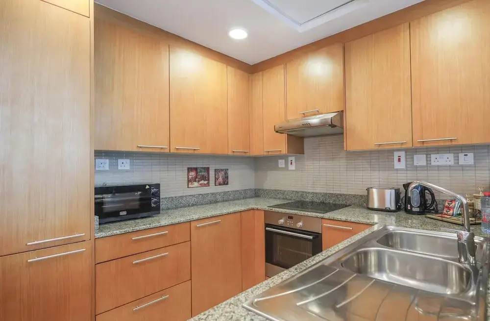 Elite LUX Holiday Homes - Bay Square Luxury Studio in Business Bay Dubai