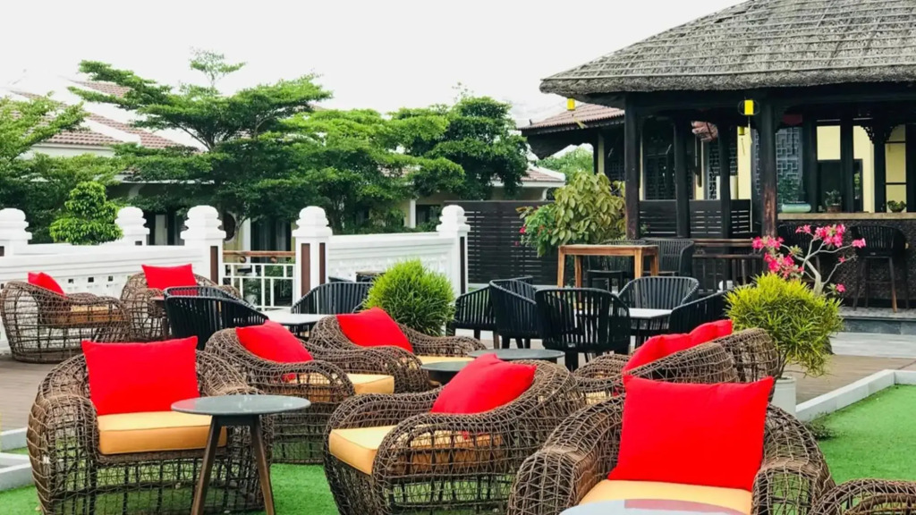 Manila Lounge