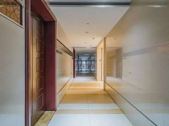 Dreamli Najia Theme Apartment