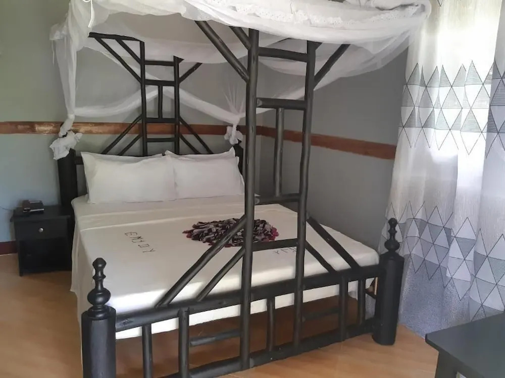 Kijiji Beach Resort