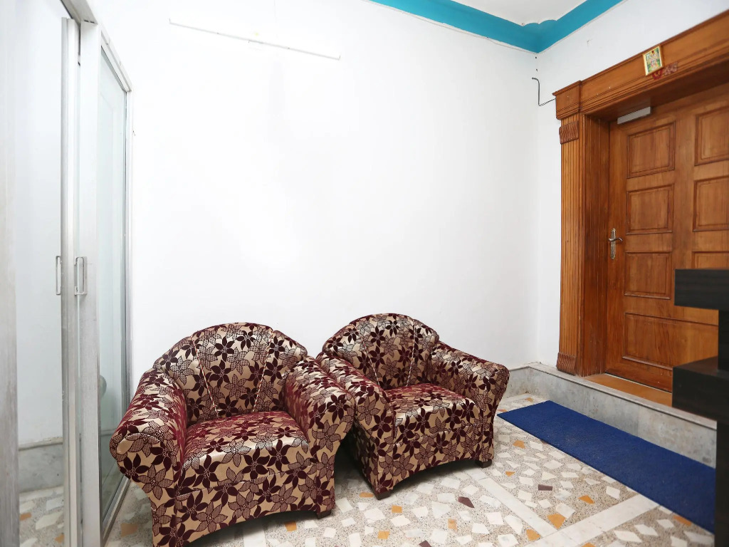 OYO 15504 Maa Banadurga Guest House