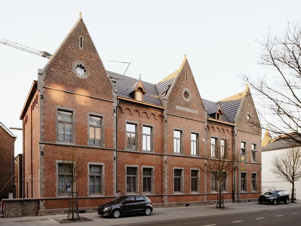 Inviting Apartment in Bree With Terrace