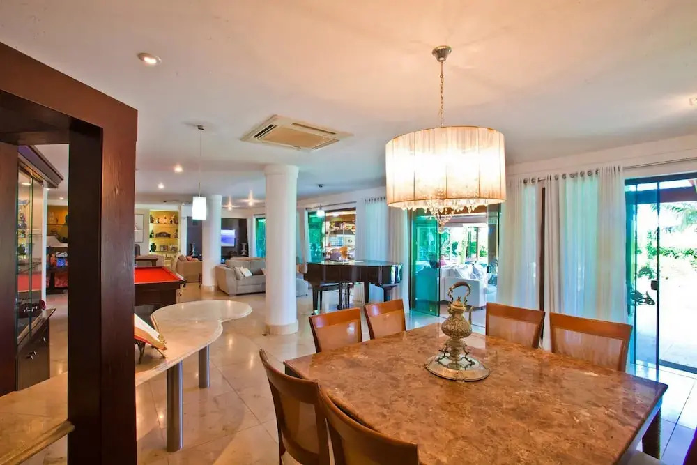 FL004 5 Bedroom Villa By Senstay