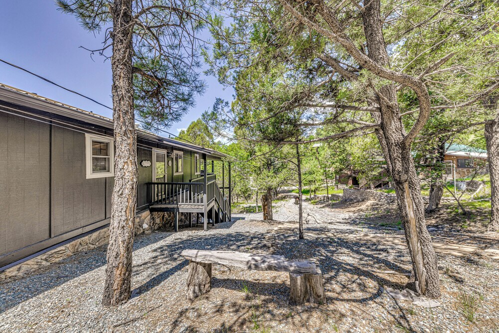 18 Mi to Ski Apache - Ruidoso Home Fit for Family!