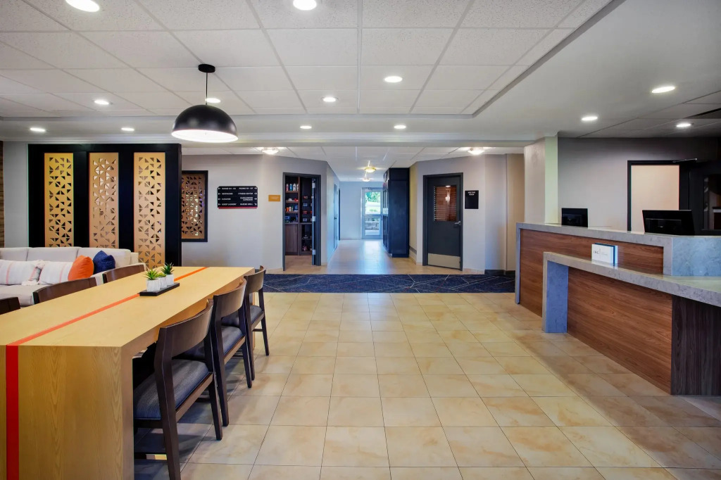Candlewood Suites Kenosha - Pleasant Prairie by IHG