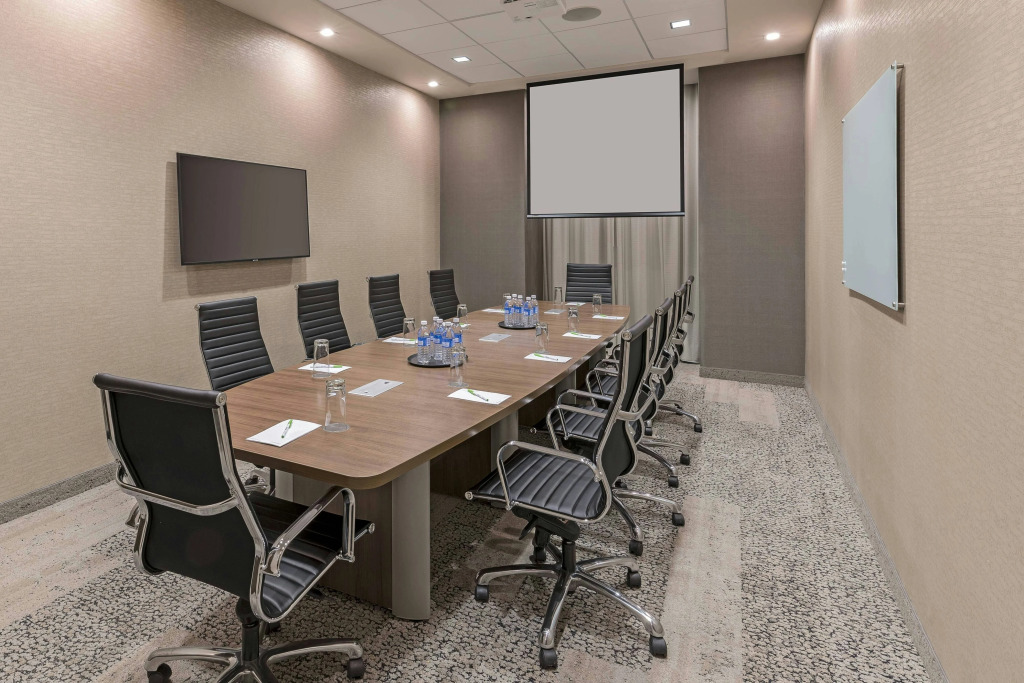 Courtyard by Marriott Burlington-Oakville