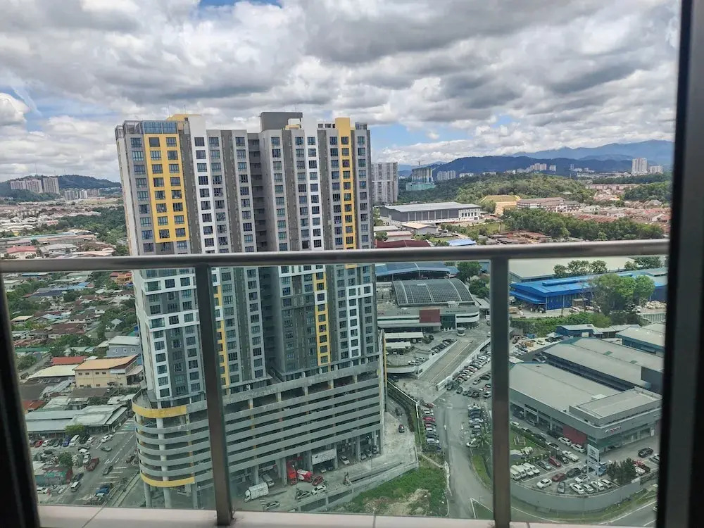 AMERIN MALL CONDO SUITE KL By VP