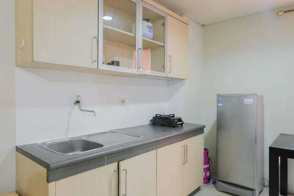 Best Price Studio at The Habitat Apartment near UPH