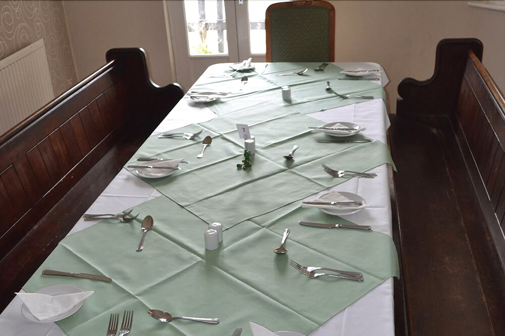 Torrs Hotel