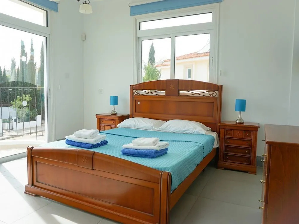 Beach Front Bella Vista by Ezoria Villas