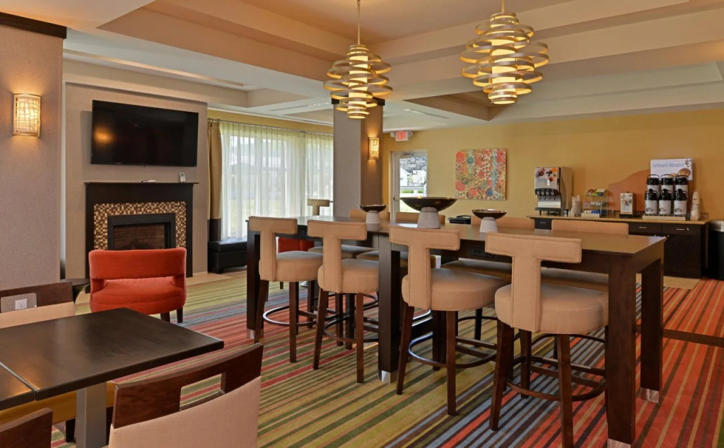 Holiday Inn Express & Suites Ironton by IHG