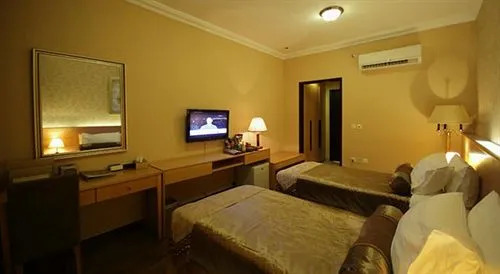Meral Hotel