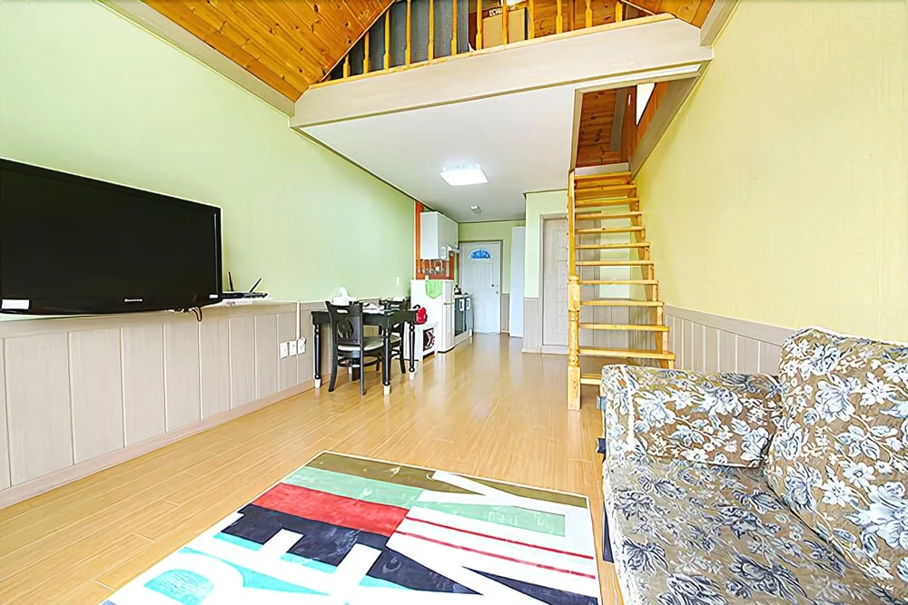 Gyeongpo Starry Love Song House Pension