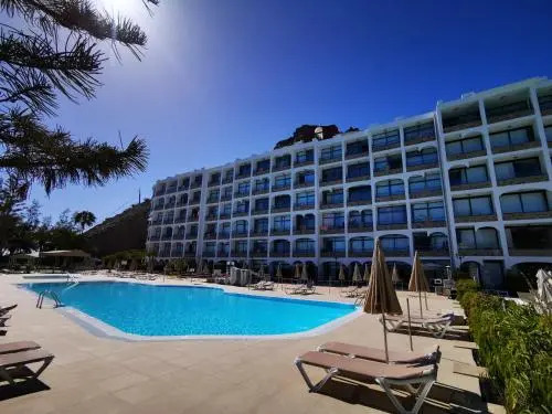 Riviera Peace