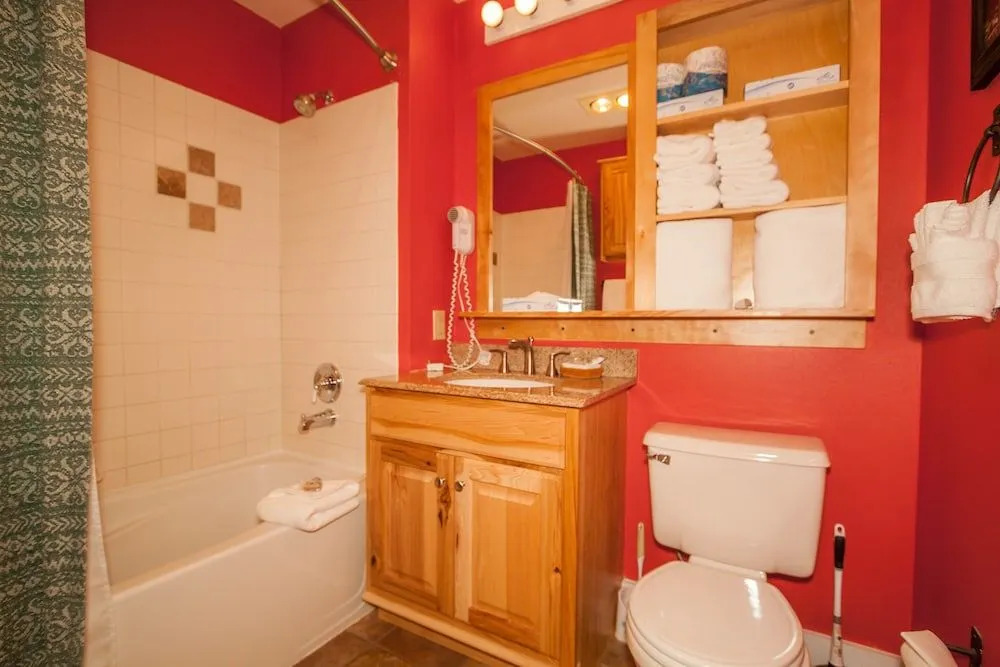 Silver Mill #8266 - 1 Br Condo