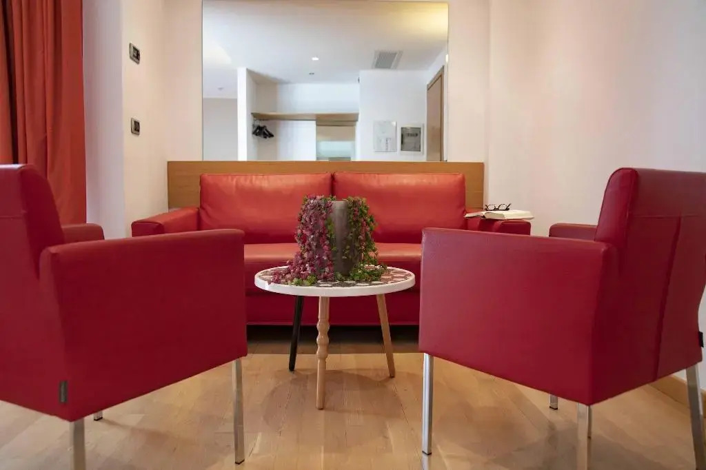 Hotel Remilia Ex Ramada Emilia