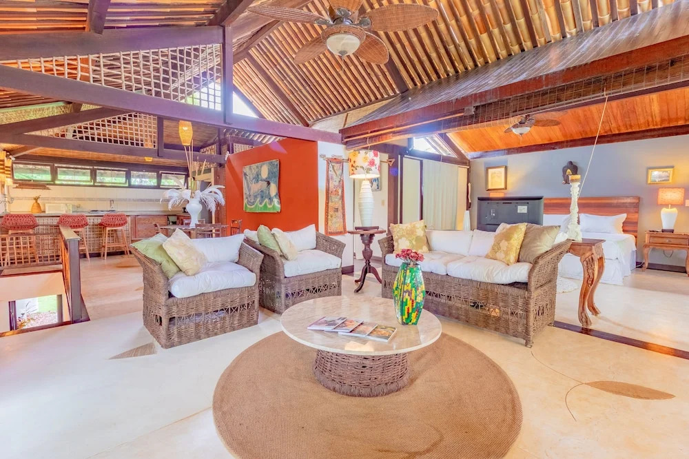 PF25 Ótima Casa 3 Quartos 300m da Praia