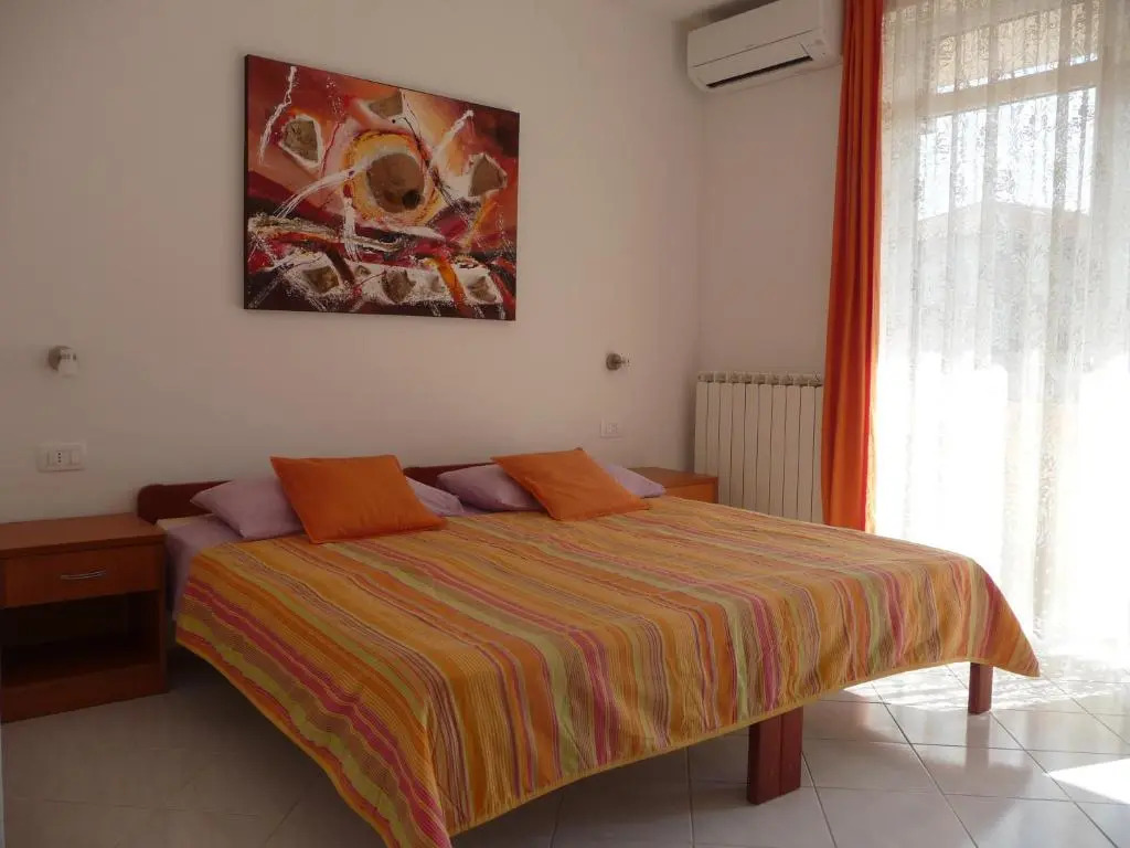 Rooms & Apartments Milka