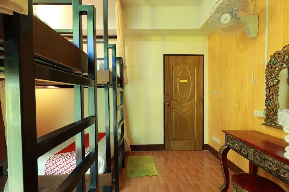 Faikham Hostel