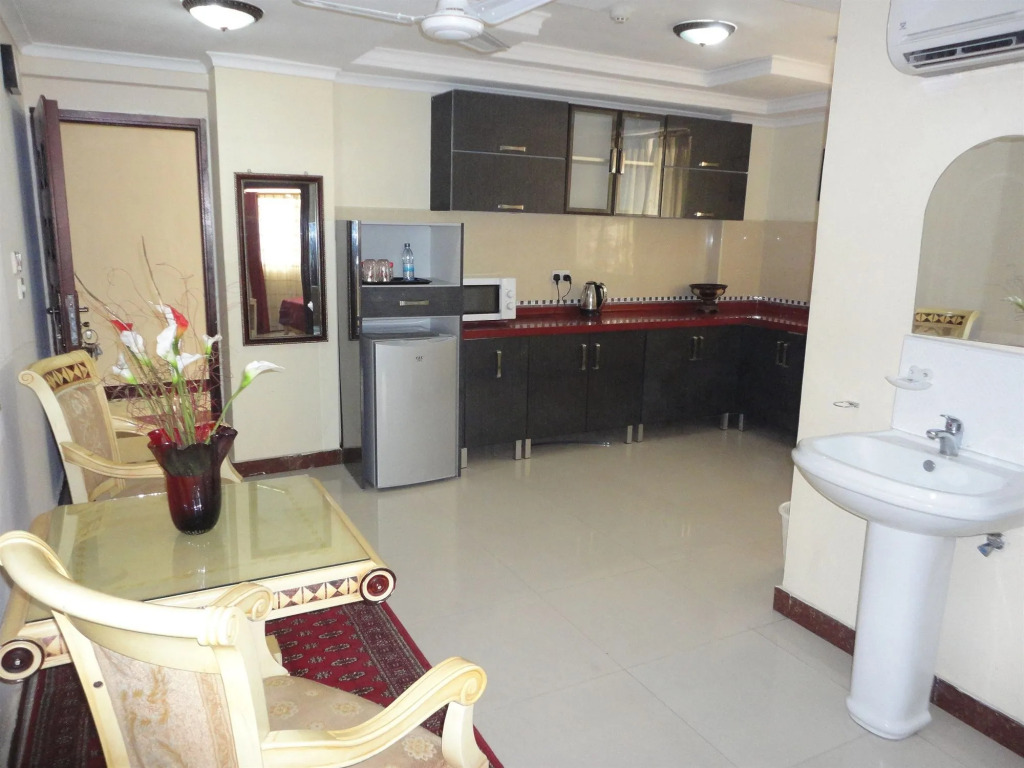 Urban Rose Hotel & Apartments