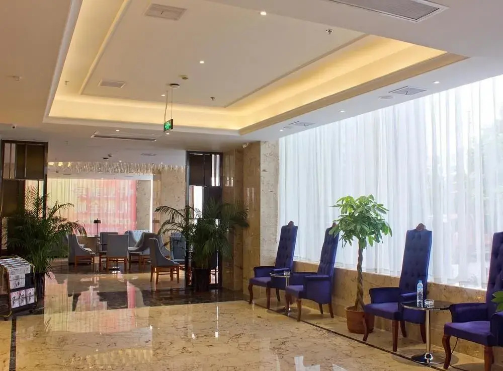 Eral Hotel