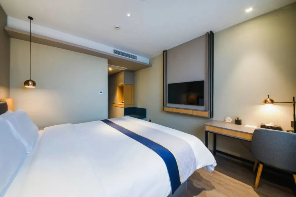 Motel 168 Shanghai Qi Bao