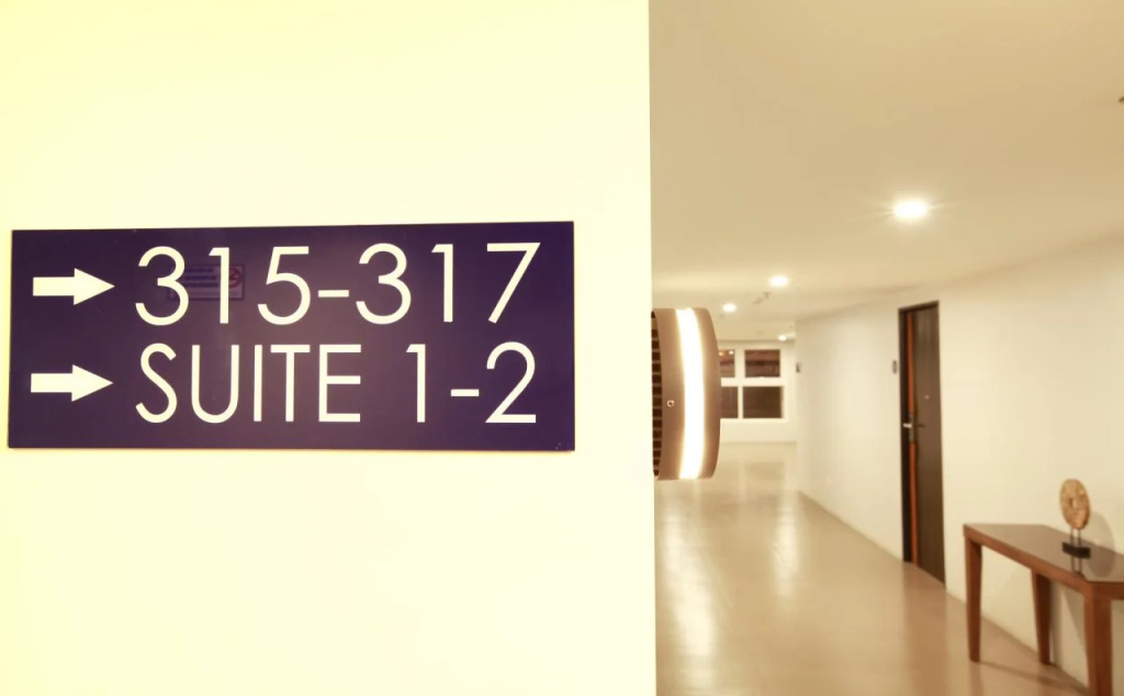 1A Express Hotel