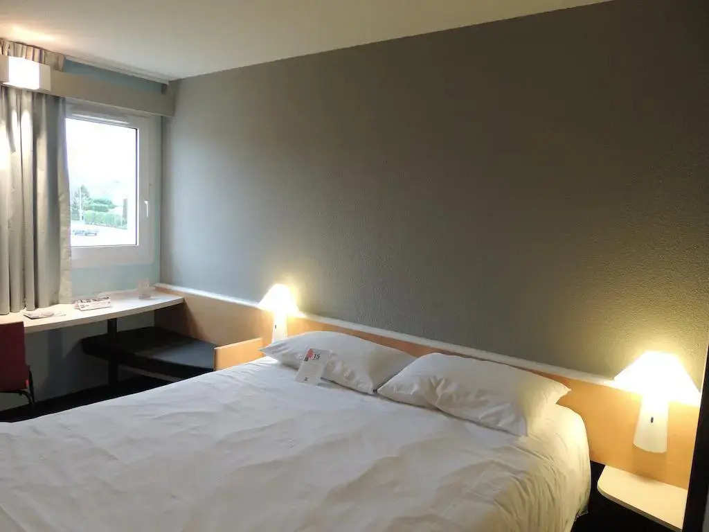 Ibis Auray