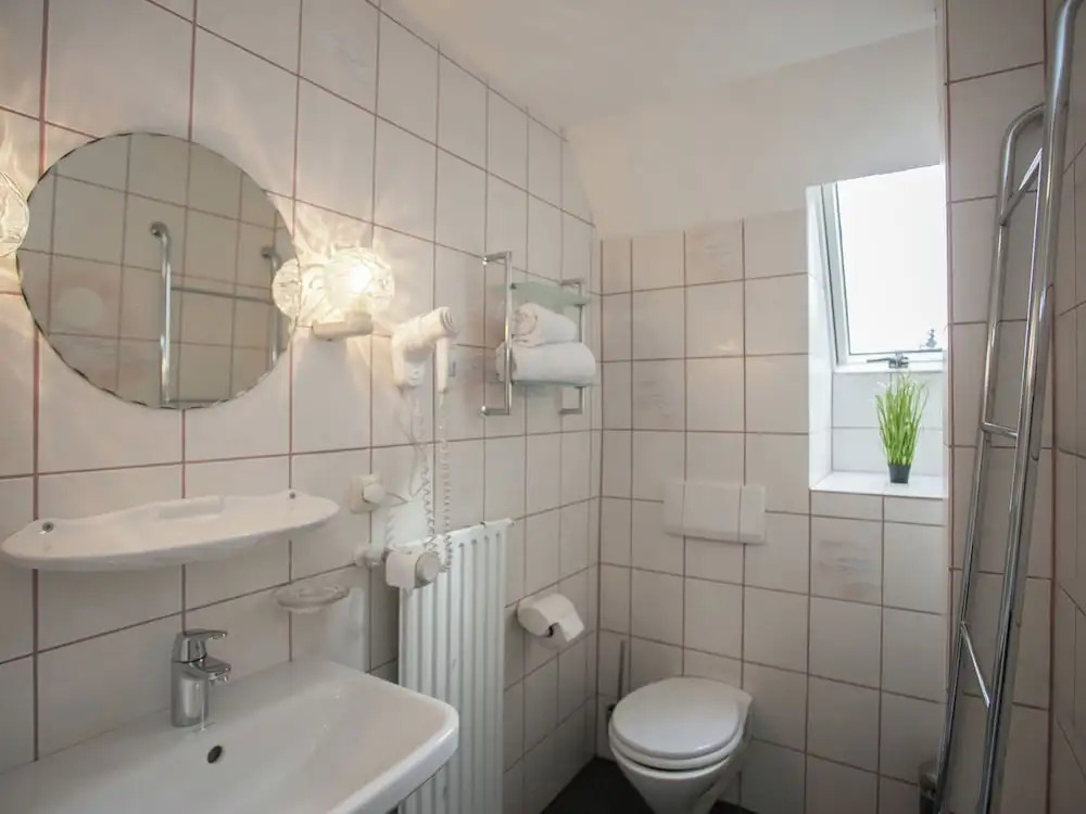 Holiday Home in a Quiet Location Directly Above the "Postwiese" Skiing Area in Neuastenberg