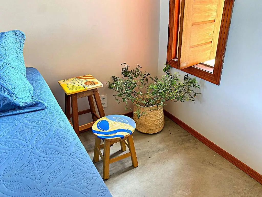 Bangalô de 2 pisos com piscina e vista para o mar na melhor localização da Praia de Maramar