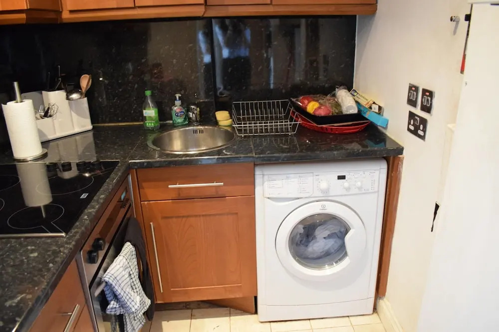 Central Location 1 Bedroom Flat
