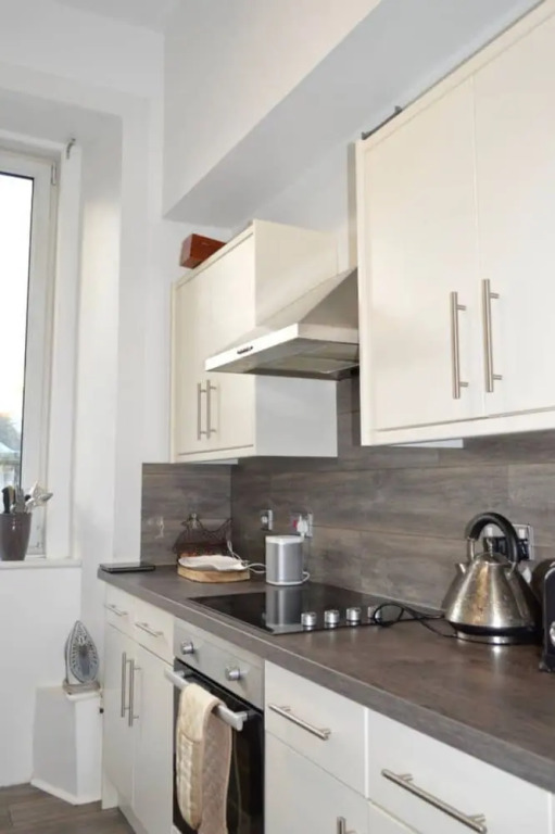 Modern and Bright 1 Bed Flat Near Leith