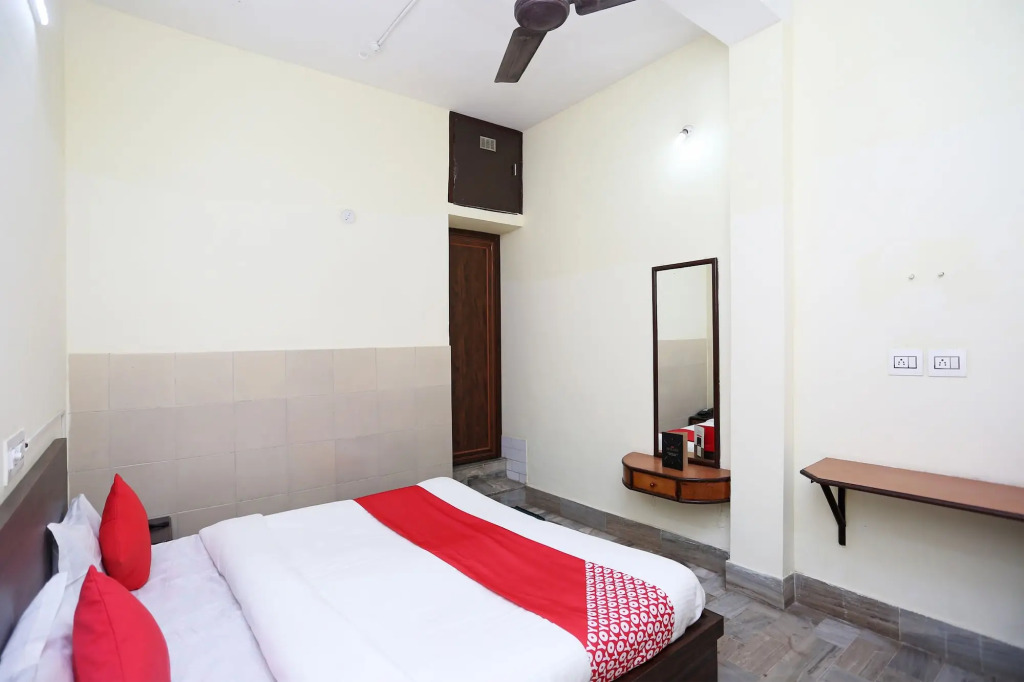 Hotel O Badambadi Bus Terminal Road Formerly Shree Ram Guest House