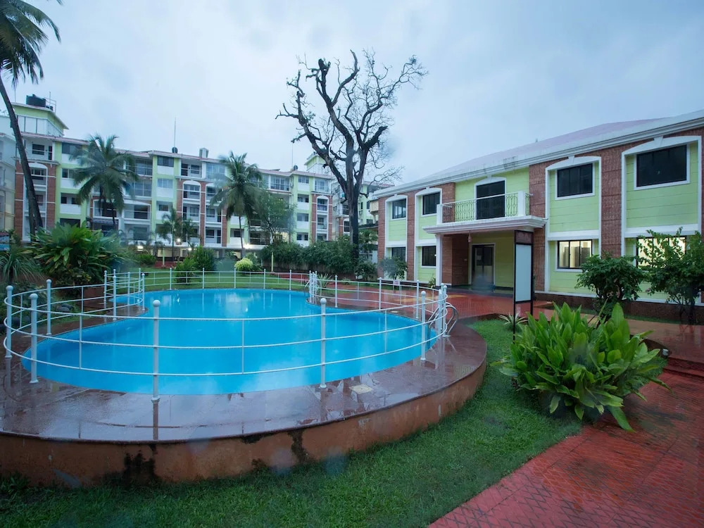 OYO StayOut Morjim By The Bay
