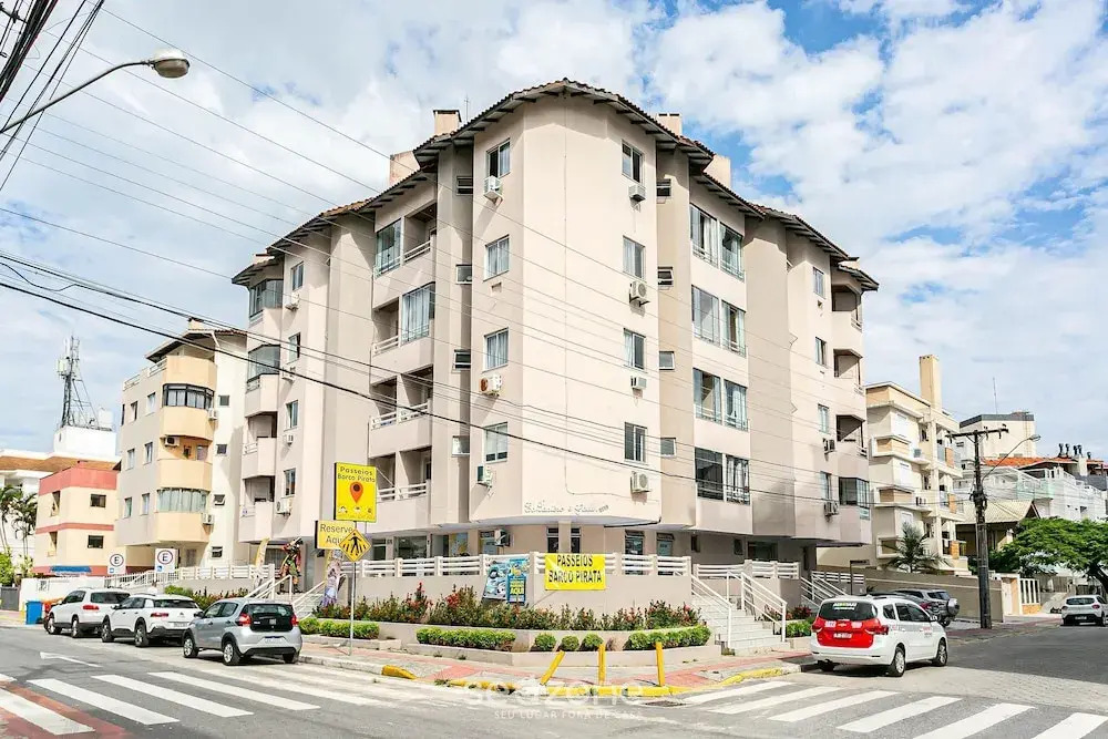 Apartment in Great Location 100m From the Beach Csg305