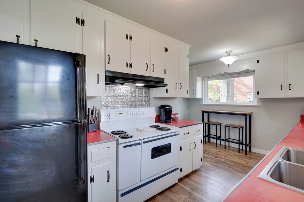 Deck & Patio! Walkable Downtown Cary Home