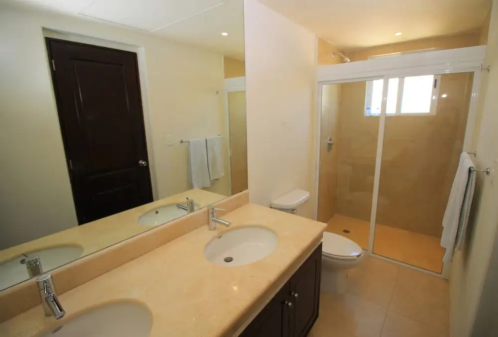 Luna Maya? Beautiful 2BR Beach Condo By Select