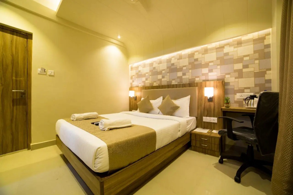 Hotel Plaza Heights
