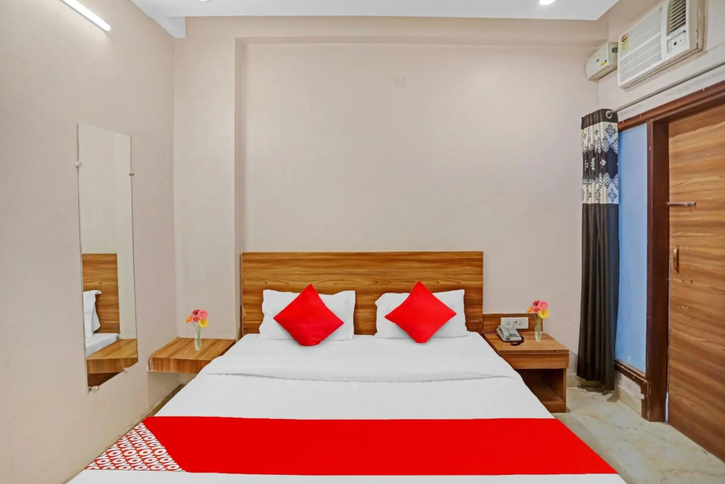 OYO Flagship 70339 Hotel Smile Residency