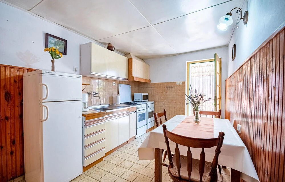 Awesome Home in Vela Luka With Wifi and 2 Bedrooms