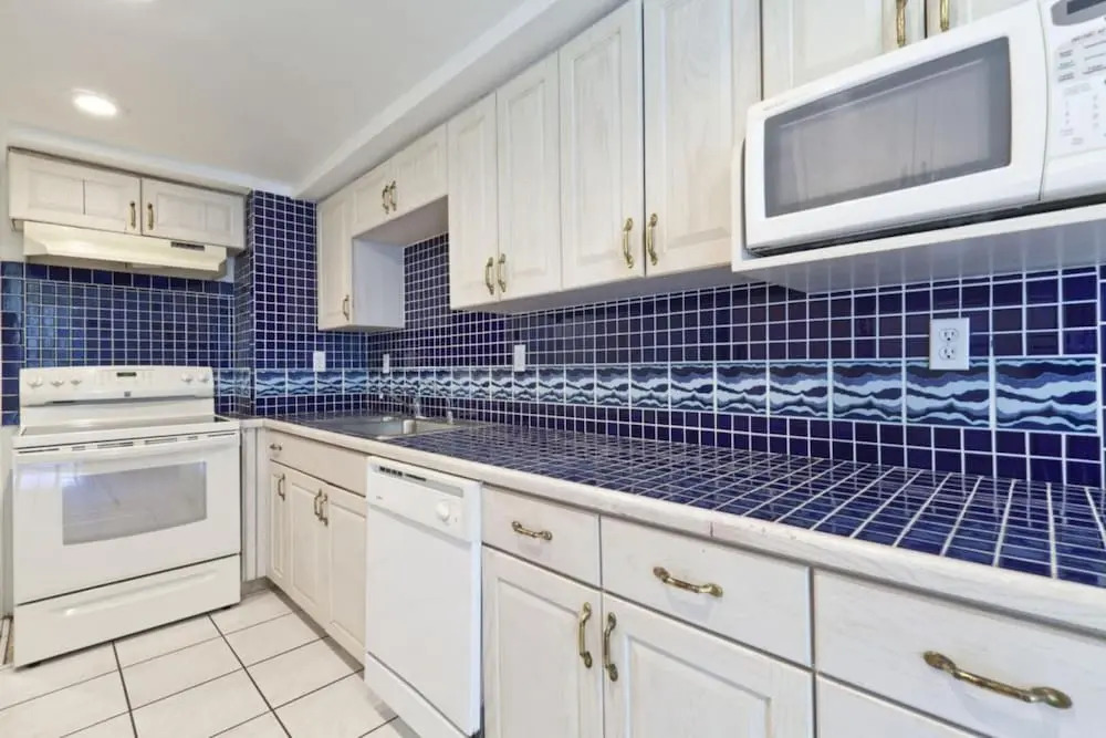 Aquarius Condominium 301