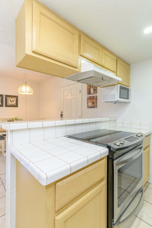1br Condo With Two Heated Pools And Pet Friendly 1 Bedroom Condo