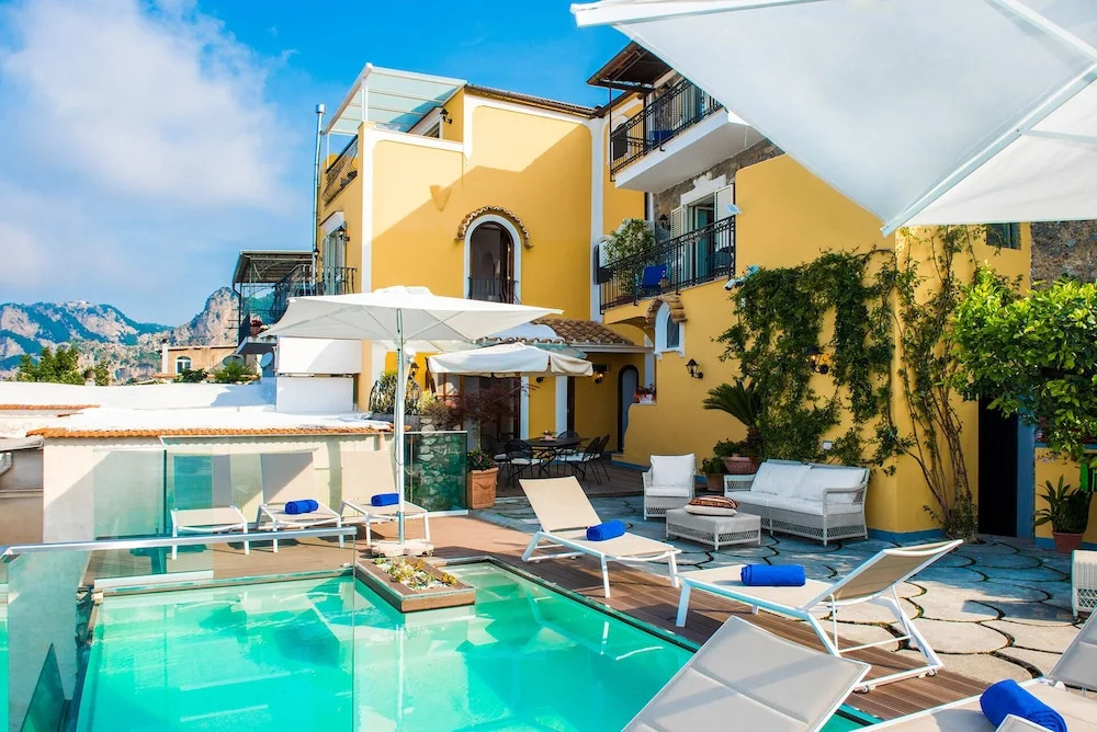 Villa Zeus