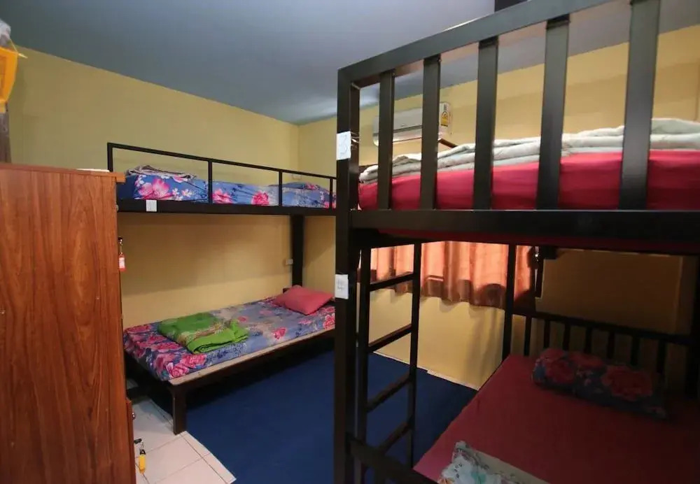 OneIsra Hostel