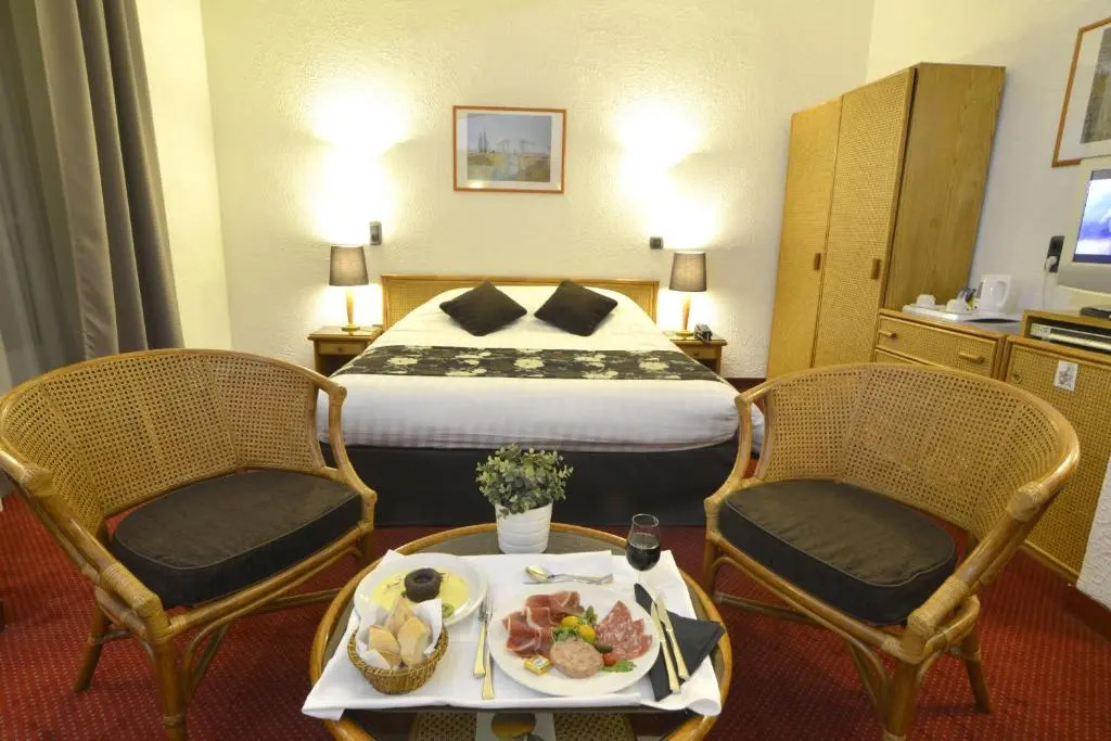Hôtel d’Angleterre Grenoble Hyper-Centre