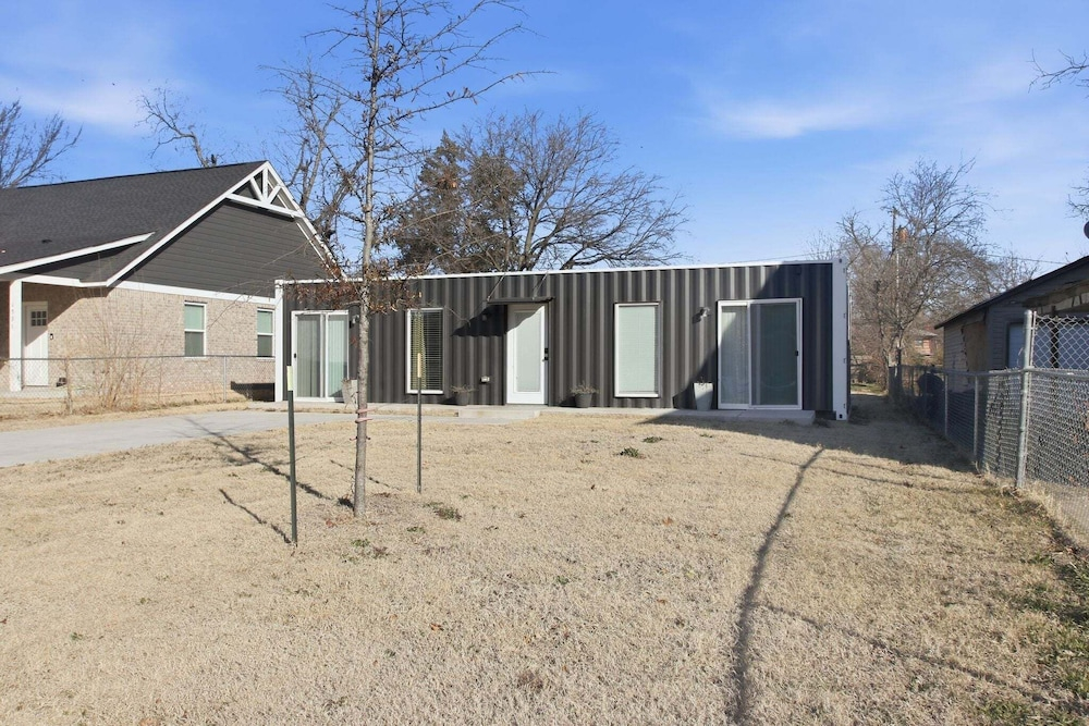 Modern 2br Near Downtown Okc 2 Bedroom Home