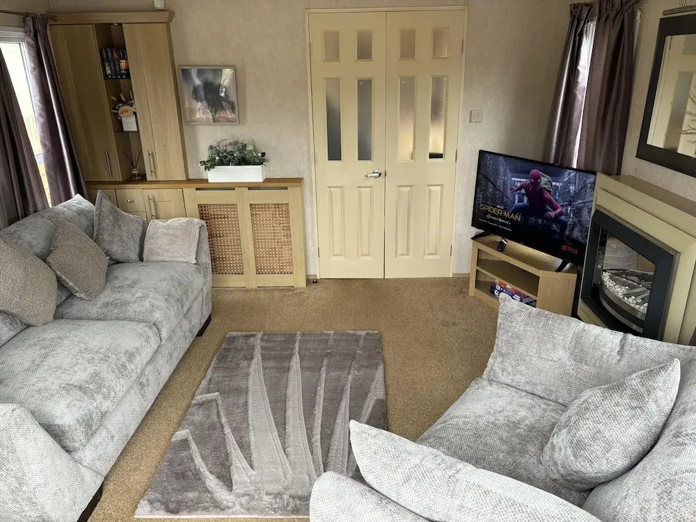 Tranquil Lodge Retreat in Preston Countryside