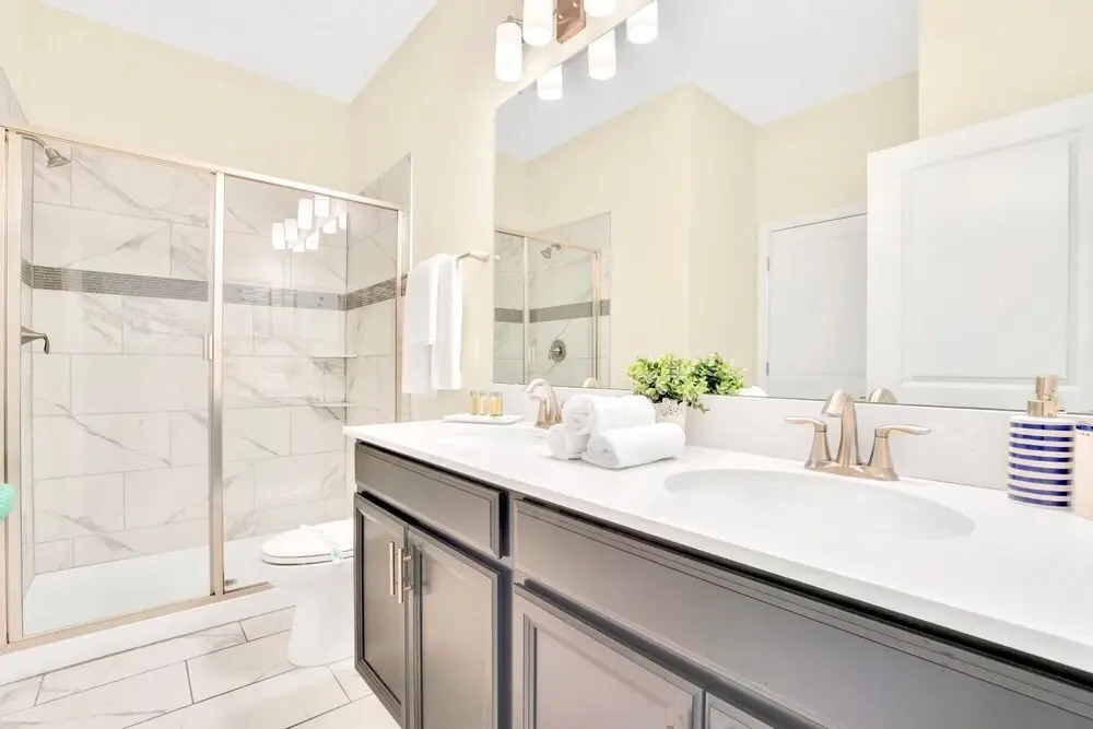 Stunning 8BR Home w BBQ Pool Hot Tub