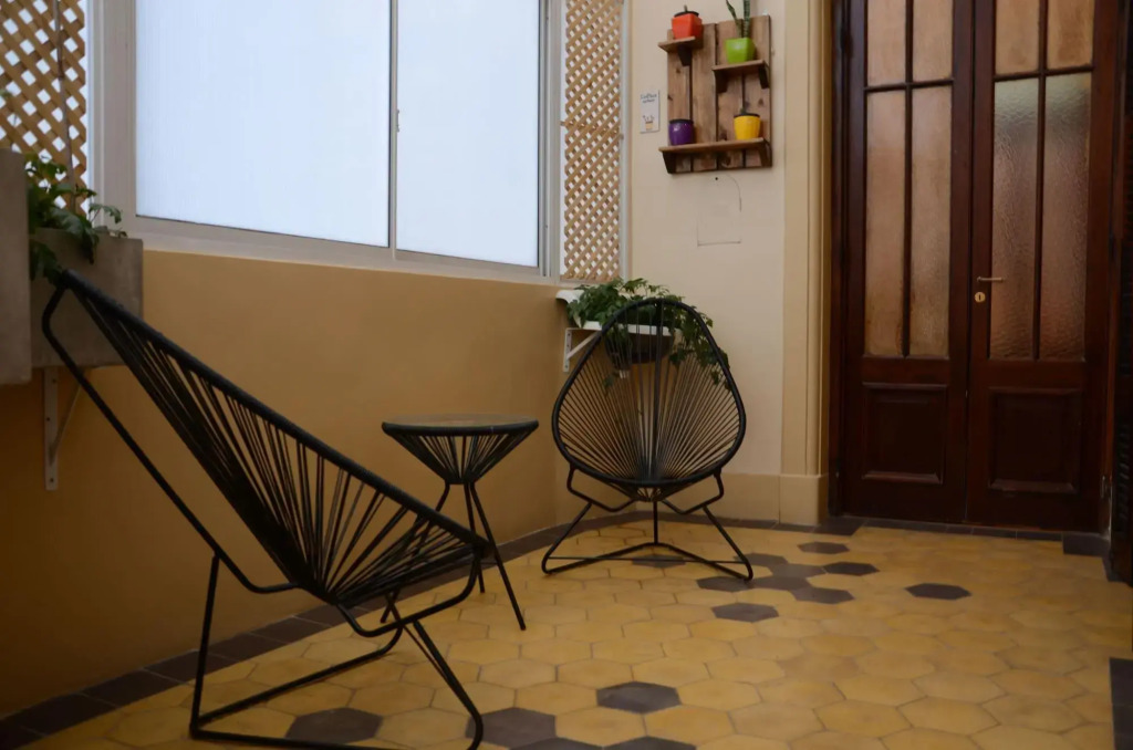 Sabatico Travelers Hostel & Guesthouse