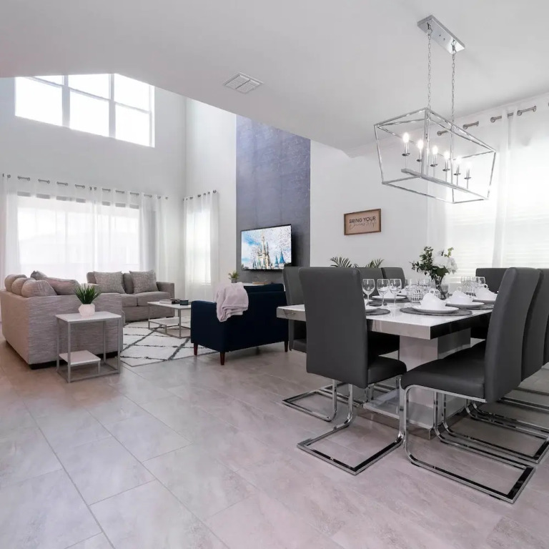 1153 KS -luxury Oasis 5br/5ba Home, Private Pool